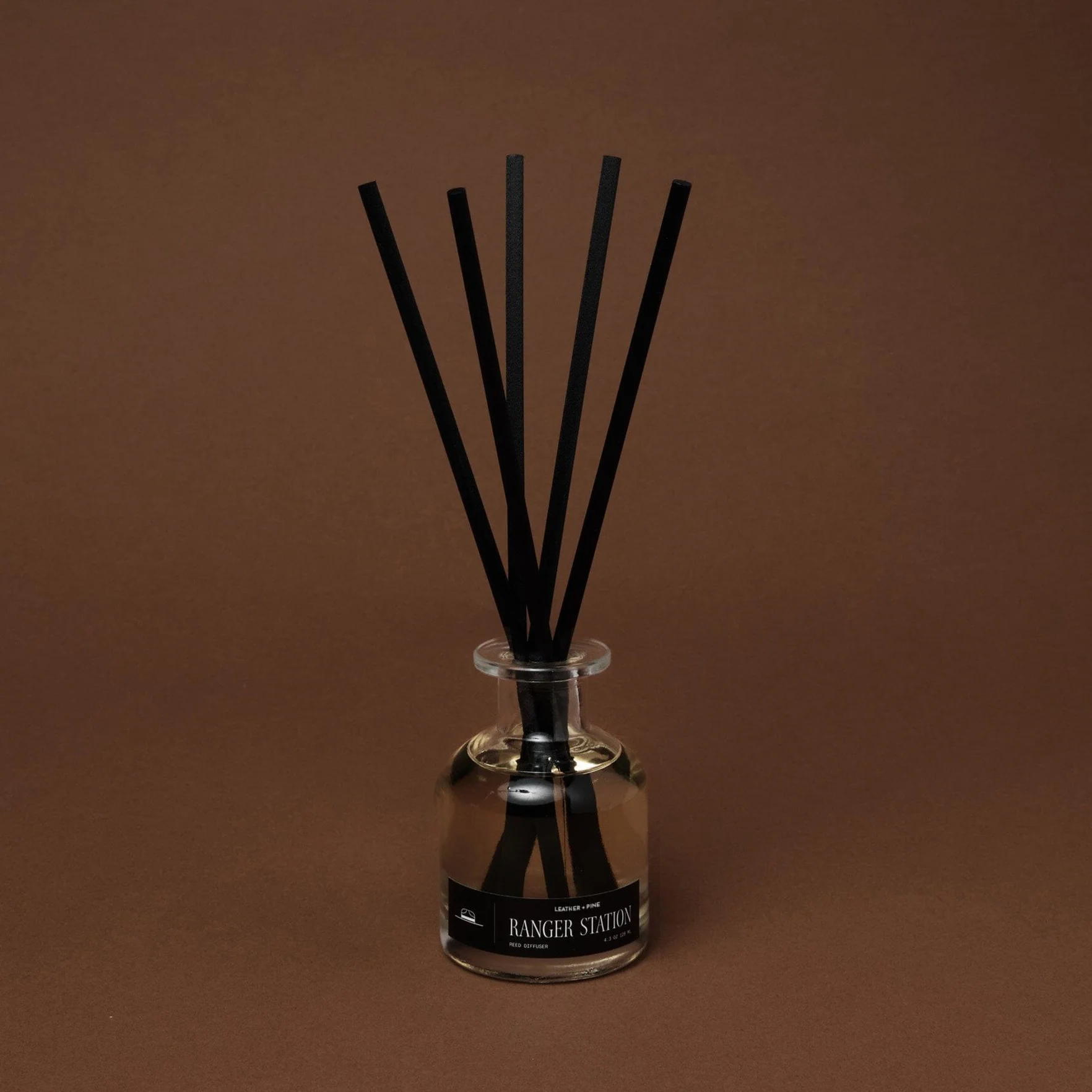 LEATHER + PINE REED DIFFUSER